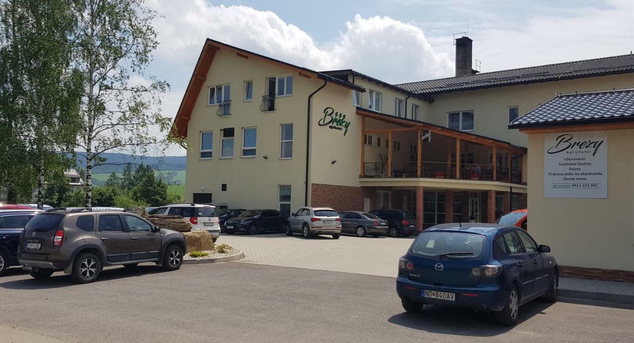 Agrohotel Tri Brezy Hrustin ภายนอก รูปภาพ