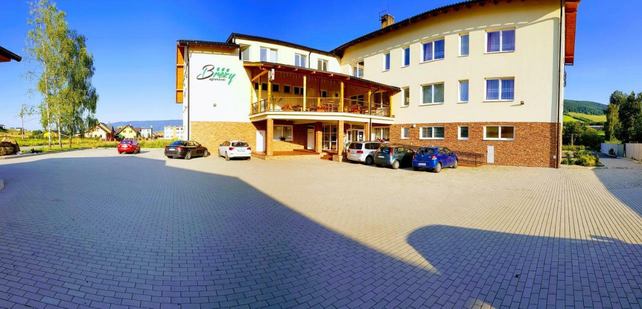 Agrohotel Tri Brezy Hrustin ภายนอก รูปภาพ