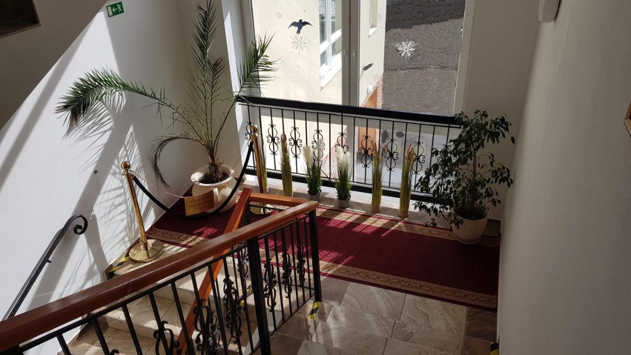 Agrohotel Tri Brezy Hrustin ภายนอก รูปภาพ